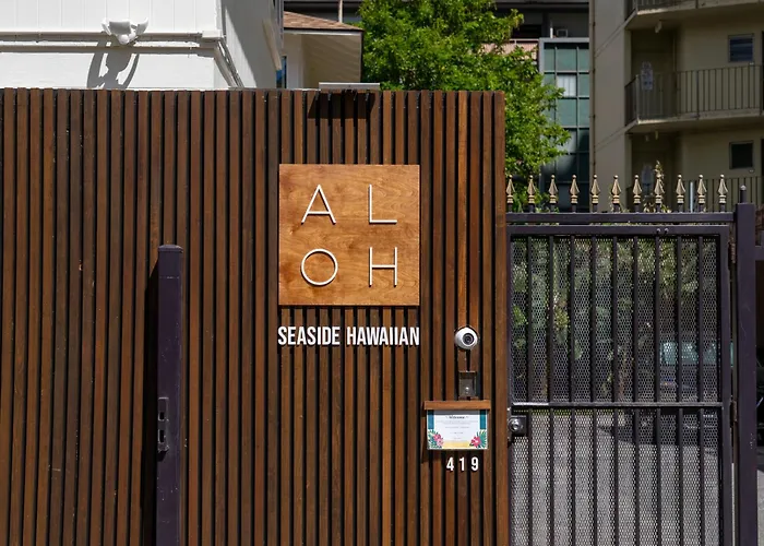 Aloh Seaside Women'S Hostel